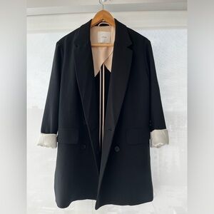 Oversized lightweight Wilfred (Aritzia) black blazer